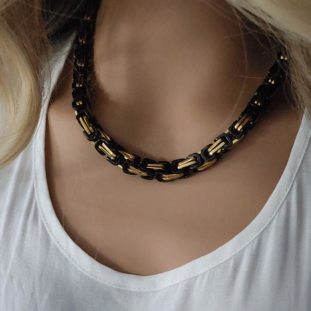 Neiman Marcus Jewel Black Rhodium 14K Gold plated Massive Luxury Necklace